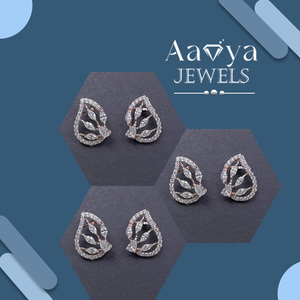 Pendientes de Diamantes Cultivados en Laboratorio de Oro Sólido de 14K, Certificados por HRD, Diseño de Lujo, Compre Directamente del Proveedor Indio a Precio de Mayoreo - Product Image 3