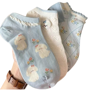 ถุงเท้าลายการ์ตูนน้องหมาสุดน่ารัก ระบายอากาศได้ดี สำหรับผู้หญิง รุ่น Autumn Crew Ruffles - Product Image 1