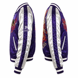 Chaqueta Bomber Sukajan de Diseño Inspirado en Diseñadores, con Parches y Bordado de Fénix, en Satén Dravelle Morado Real, Venta al por Mayor para la Industria - Product Image 3