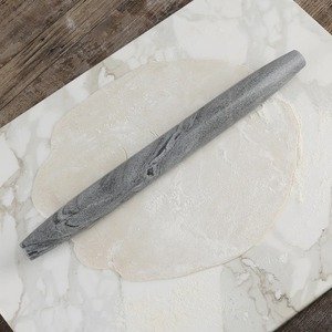 Rouleau à pâtisserie en marbre noir, idéal pour la préparation de la pâte à fondant et de la pâte à pâtisserie, pour une utilisation professionnelle en cuisine, vente en gros depuis l'Inde - Product Image 2