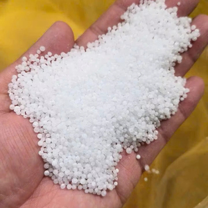 Fertilizante nitrogenado Urea N46 color blanco 100% pureza, fuente estable de fábrica en Vietnam - Product Image 1