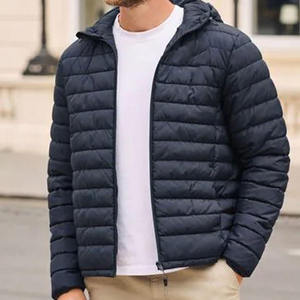 Veste matelassée à capuche pour homme, couleur unie, coupe-vent, fermeture éclair, vêtement d'hiver décontracté, coupe régulière, extérieur en polyester - Product Image 4