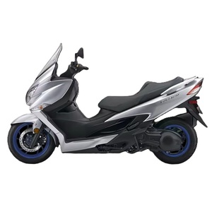 Suzuki Burgman 400 Maxi Scooter 2022 |   Scooter Automático de Turismo de 400cc |   ABS |   Viaje Largo y Confortable |   Venta al por Mayor y Exportación - Product Image 3