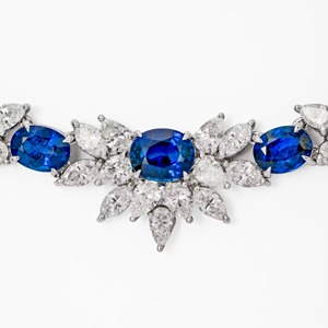 Collar de tenis con zafiro azul de Ceilán de 22.70 ct en oro blanco de 14K con diamantes G VS cultivados en laboratorio, elegante diseño bicolor - Product Image 3