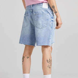 กางเกงยีนส์ขาสั้นผู้ชายสไตล์ลำลอง สีน้ำเงิน ดำ ขาว ขาดรุ่ย แต่งขอบ  สำหรับฤดูร้อน - Product Image 2