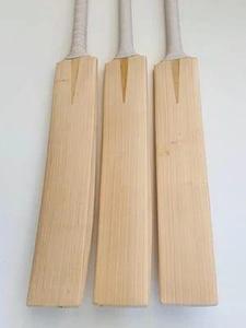 Bate de Críquet Profesional con Logotipo Personalizado, Ligero y Duradero para Pelota de Cuero - Product Image 1