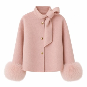 Manteau rose en mélange de laine avec col à nœud et poignets en fourrure, veste courte d'hiver, style élégant, manches longues - Product Image 1