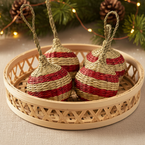 Ornement de Noël en forme de boule en jonc de mer écologique fait main, décoration suspendue naturelle tressée pour arbre, fournisseur Vietnamien Kingcraftviet - Product Image 1