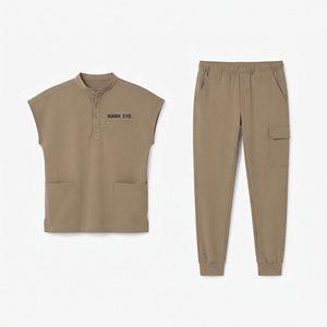 Conjunto de Uniforme Médico Unisex Hawk Eye, Pantalones de Algodón y Poliéster, Blusa sin Mangas con Bolsillos - Product Image 1