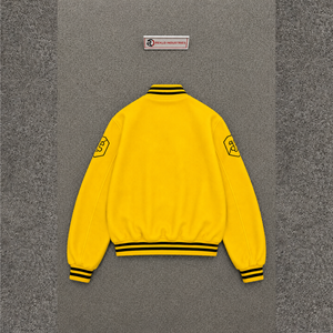 เสื้อแจ็คเก็ตวาร์ซิตี้สีเหลืองสำหรับผู้ชาย ขายส่ง ลายเรขาคณิตที่แขนเสื้อ ทรงปกติ สไตล์ลำลอง ปกเสื้อพับได้ ผลิตจากวัสดุโพลีเอสเตอร์ - Product Image 6