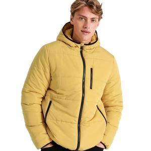 Chaqueta acolchada con cuello levantado personalizada para hombre al por mayor con nuevo diseño chaquetas acolchadas con logotipo de temporada de invierno diseño personalizado - Product Image 1