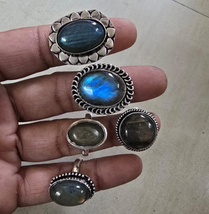 Venta caliente mejor calidad joyería de plata esterlina Natural llamativo labradorita piedra preciosa anillos de cristal Real para regalo al por mayor - Product Image 1