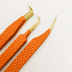 Ensemble de pinces à sourcils premium en acier inoxydable orange, à pointe inclinée, écologiques, durables, pour isolation de volume, courbées et de précision - Product Image 4