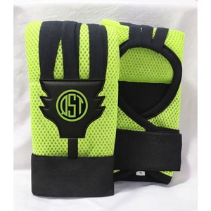 Vendas de Boxeo QST Premium de Malla Transpirable con Soporte Ajustable para la Muñeca, Ideales para Entrenamiento y Sparring - Product Image 1