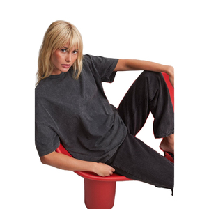 Camiseta Oversize de Algodón Transpirable Ecológica Ligera con Lavado Ácido para Verano, Estilo Casual Urbano para Mujer, OEM Marca Privada - Product Image 4