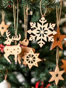 Adorno Navideño de Madera de Diseño Clásico, Redondo, con Forma de Muñeco de Nieve y Copo de Nieve, Decoración Colgante con Corte Láser - Product Image 4