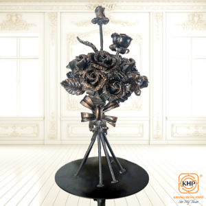 Sculpture en fer forgé Khang Hung Phat, design ajouré, élégante, accessoires décoratifs pour clôture, revêtement spécial pour la maison ou le jardin - Product Image 1