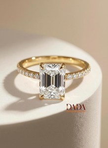 Anillo de Compromiso con Halo Oculto y Diamante Cultivado en Laboratorio con Corte Radiante para Mujer, Anillo Solitario con Diamante Cultivado en Laboratorio, Elegante Anillo de Propuesta - Product Image 2