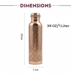 Bouteille d'eau en cuivre au design traditionnel, isolée sous vide, pour la consommation en extérieur - Product Image 6