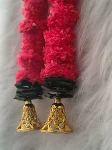 ดอกดาวเรืองประดิษฐ์ที่มีลักษณะเหมือนจริงพร้อมระฆังพวงมาลัยดอกไม้สำหรับงานแต่งงานฉากหลังเทศกาลขึ้นบ้านใหม่ mayun dholki | ของตกแต่งผนังบ้าน - Product Image 6