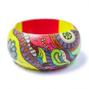 กำไลไม้พิมพ์ลายงานฝีมือวินเทจคุณภาพพรีเมียม ดีไซน์สวยงาม ขัดเงา บรรจุภัณฑ์แบบกำหนดเอง สำหรับผู้หญิงทุกโอกาส - Product Image 1