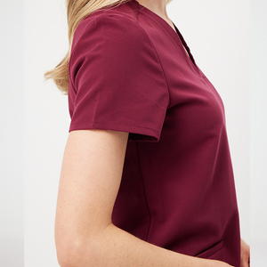 Traje de Enfermería de Punto de Alta Calidad 2026, 72% Poliéster/21% Rayón/7% Elastano, Corte Ajustado, Elástico, con Múltiples Bolsillos y Manga Corta - Product Image 6