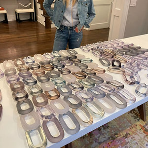 Décoration murale de luxe écologique personnalisée multi-usages en chaînes de maillons en résine épaisse faites à la main - Product Image 1