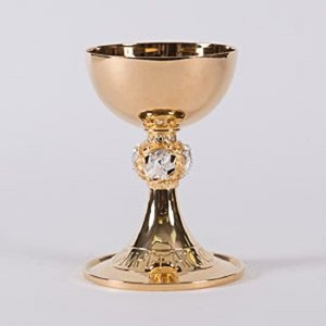 Calice tendance au design gravé, fait main, en laiton de haute qualité, pour la liturgie, couleur argent et or, également idéal comme cadeau. - Product Image 1