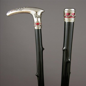 This magnificent wooden walking staff showcases <b>the</b> intricately carved diamond pattern design available at wholesale prices. - Product Image 4