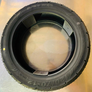 ยางสกู๊ตเตอร์แบบไม่มียางใน KUMA K241 ขนาด 350-10 10090-10 คุณภาพพรีเมียม สำหรับการขับขี่ในเมือง สไตล์สปอร์ต - Product Image 1