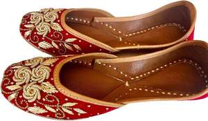 Eco Friendly Durable Khussa for Women with Fashion Design High Quality Different Color Punjabi Style - Product Image 4