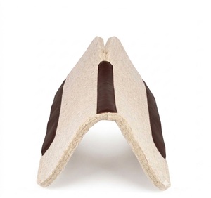 Almohadilla de fieltro de lana para montar a caballo, ligera, disponible en 32”x 32”, grosor de 32 mm, ideal para el rendimiento ecuestre. - Product Image 1