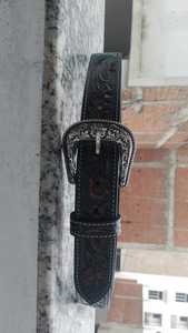 Cinturón de Cuero Artesanal de Alta Calidad con Patrones Grabados Vintage y Hebilla de Acero para Accesorios de Moda Western - Product Image 3