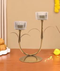 เชิงเทียนโลหะสีทองวินเทจสุดหรู สำหรับตกแต่งงานแต่งงานและบ้าน - Product Image 1