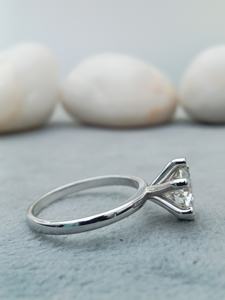 Anillo de Compromiso y Boda D'VINS JEWELS, Diseño Redondo Moderno, Corte Brillante, Color D, Blanco, Plateado, Dorado, Certificado - Product Image 4