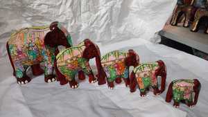 Elefante Decorativo de Papel Maché de Cachemira, Elefante Artesanal de Cachemira, Escultura de Elefante Pintada a Mano de Cachemira - Product Image 3