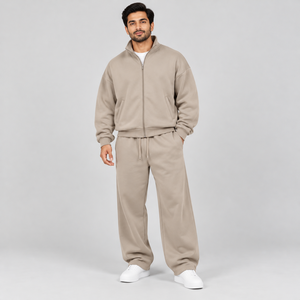 Ensembles de survêtements larges pour hommes avec veste et pantalon décontractés pour le streetwear contemporain et la vente en gros en marque blanche B2B - Product Image 1