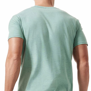 T-shirt pour homme de style moderne, tissu léger et respirant, 100% coton, parfait pour les tenues décontractées d'été et le port quotidien - Product Image 5