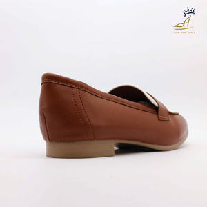 Mocasines de Tacón Cuadrado de Mezclilla y PU a la Moda, Zapatos de Oficina Elegantes y Cómodos para Marcas y Startups - Product Image 2