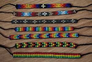 Bracelet artisanal en perles de pierre, motif noir, jaune et argenté, pour la fabrication de bracelets, NOUSHAD HANDICRAFTS, modèle NH-758, certifié IGI - Product Image 2