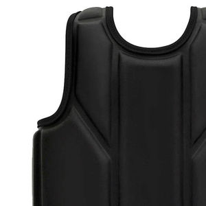 Protection de poitrine en cuir sur mesure pour les sports de combat, telle que le kickboxing, le MMA, le karaté, le taekwondo, bouclier de karaté fait main - Product Image 3