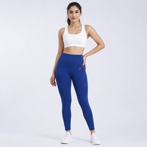 Leggings athlétiques pour femmes, fabriqués avec un tissu extensible de qualité supérieure, offrant un confort sécurisé et une liberté de mouvement pour les séances actives. - Product Image 1