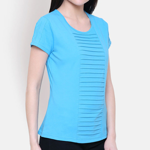 เสื้อยืดสำหรับผู้หญิงสีพื้นระบายอากาศน้ำหนักเบาเสื้อยืดผ้าฝ้าย100% - Product Image 4