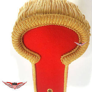 Épaulettes d'épaule rouges pour blazer avec franges dorées – Idéales pour défilés et tenues de cérémonie - Product Image 3