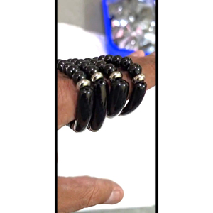 Bracelets porte-bonheur en obsidienne noire polie, faits à la main, durables, bijoux unisexes tendance Feng Shui, cadeau - Product Image 2