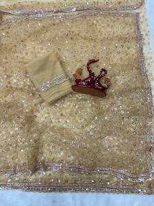 Sari de soirée élégant pour femme avec broderies de sequins et de dori, et chemisier assorti pour occasions spéciales - Product Image 2