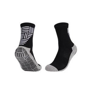 Chaussettes de football antidérapantes pour jeunes, personnalisées, hauteur genou, respirantes, durables, vêtements de sport athlétiques fabriqués au Pakistan - Product Image 3