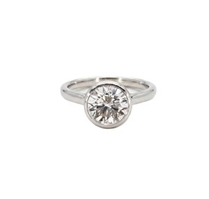 Bague de fiançailles solitaire en or massif 10K 14K 18K avec diamant de laboratoire rond brillant certifié IGI, serti clos, vente en gros - Product Image 1