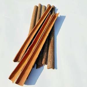 Canela en Rodajas Orgánica, Estilo Natural, Corteza Rica en Sabor, Cosecha Fresca, Lista para Exportación, Cantidad a Granel, con Aroma Intenso - Product Image 1