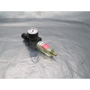 Filtre pneumatique Watts Fluidair B35-02AHC - Équipement et pièces semi-conductrices d'occasion de renommée mondiale - Product Image 1